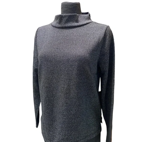 Banana republic turtle neck long sleeve blouse - Picture 8 of 8